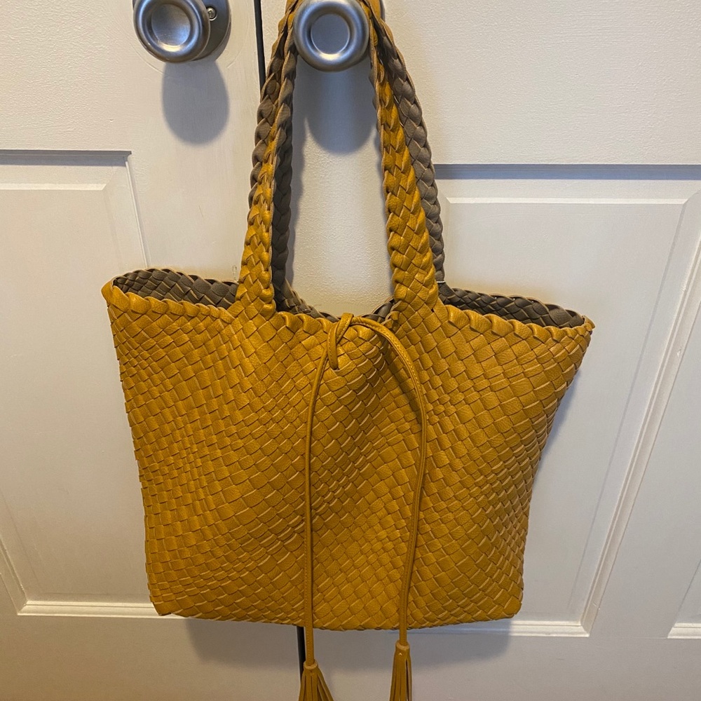 Reversible woven Vegan leather tote